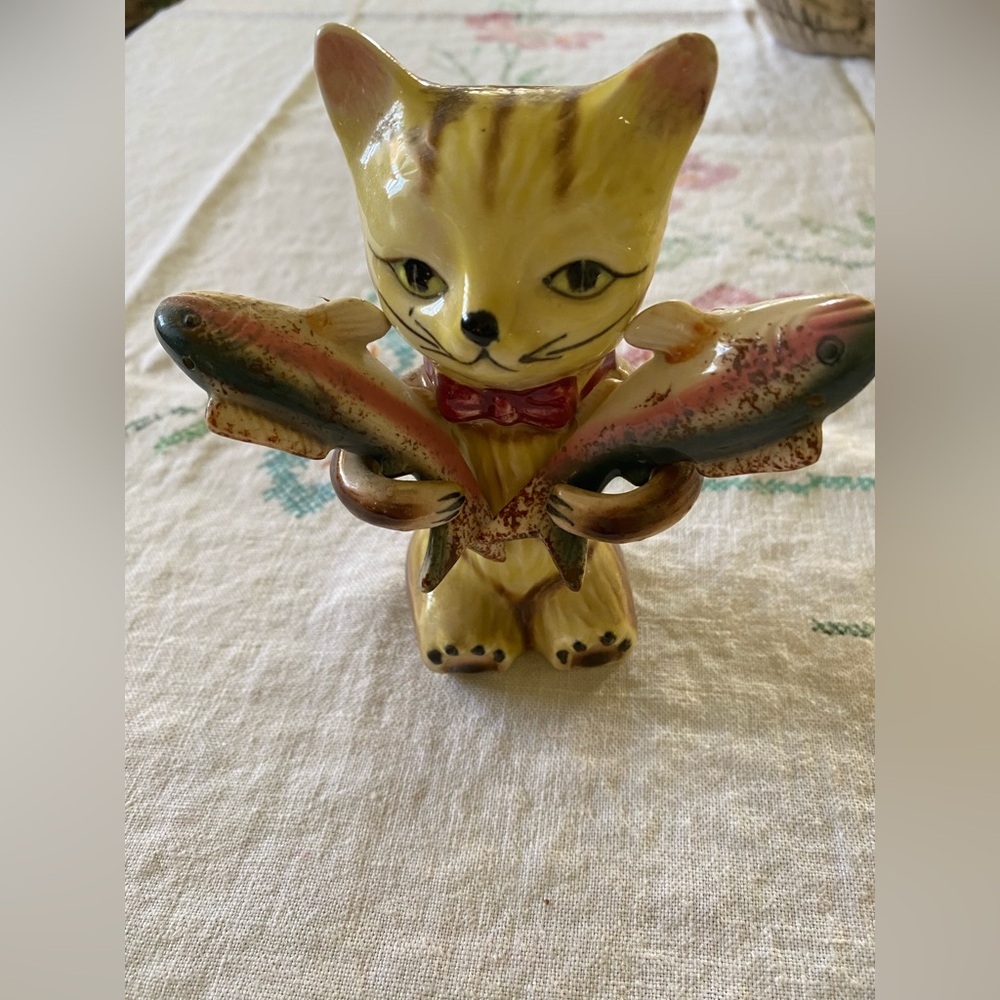 Kitty with Fish S&P Shaker VTG